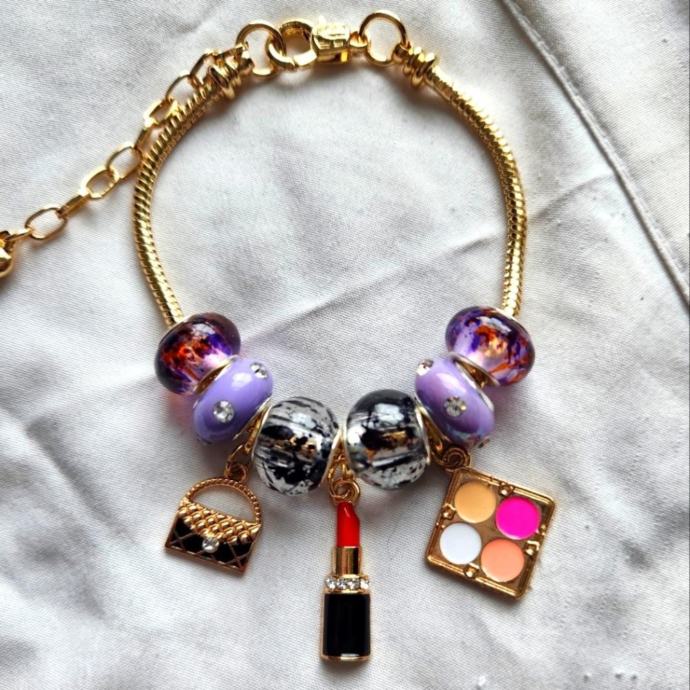 Charm bracelet